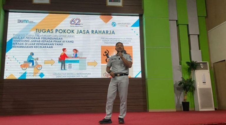 Mobile Service PT Jasa Raharja Cabang Banten Sosialisasikan Keselamatan Berlalu lintas di Seminar Safety Riding Generasi #Cari_Aman