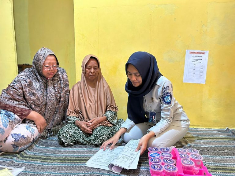 Jasa Raharja Banten Menyerahkan Santunan Korban Kecelakaan Di Curug Kota Serang