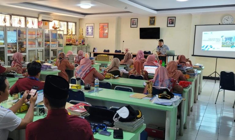 Jasa Raharja Tangerang Ajak SMA PGRI 109 Kota Tangerang Kampanyekan PPKL