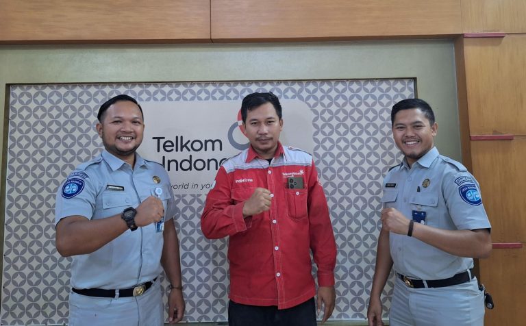 Jasa Raharja Banten Mensosialisasikan tentang pembayaran pajak kendaraan dan layanan Signal Corporate kepada PT Telkom Indonesia unit Malingping
