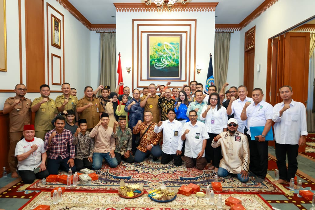 Wali Kota Tangsel mempertemukan Warga Poncol Dan Mahasiswa Unpam, Mediasi Berakhir Damai