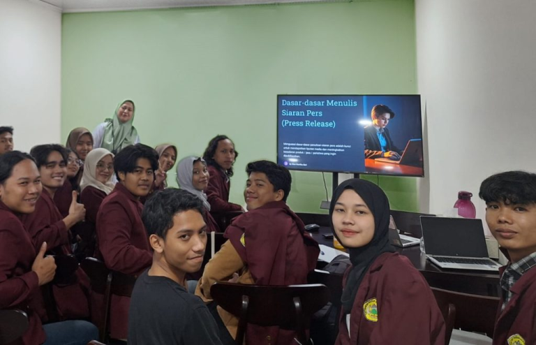 Jasa Raharja Banten Gelar JR Mengajar tentang Press Release bagi Mahasiswa UNTIRTA