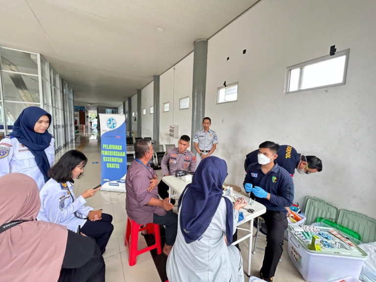 Jasa Raharja Wilayah Banten Gelar Pemeriksaan Gratis bagi Awak Bus dan Masyarakat Umum di Terminal Pakupatan