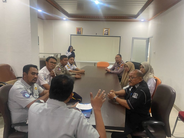 Jasa Raharja Tangerang Laksanakan Rapat Koordinasi Forum Keselamatan Lalu Lintas di Terminal Poris