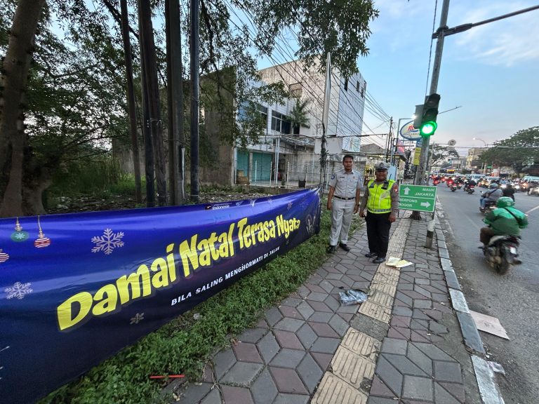 Sinergi Jasa Raharja dan Kepolisian: Tebarkan Pesan Damai Natal dan Keselamatan di Wilayah Kecamatan Karawaci